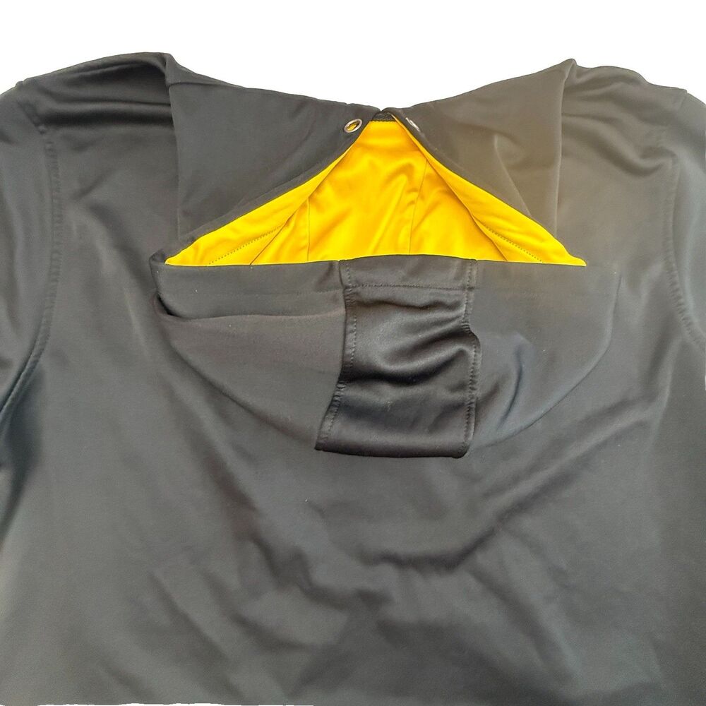 Iowa Hawkeyes Hoodie XXL Adult Black With Gold Hood Pullover EUC Captivating - Picture 11 of 12